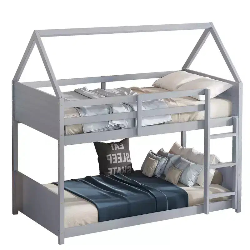 Lit superposé maison jumeau sur jumeau, lit superposé bas en bois avec cadre de toit, garde-corps et échelle, cadre de lit pour enfants en bois d'hévéa