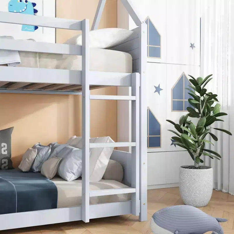 Lit superposé maison jumeau sur jumeau, lit superposé bas en bois avec cadre de toit, garde-corps et échelle, cadre de lit pour enfants en bois d'hévéa