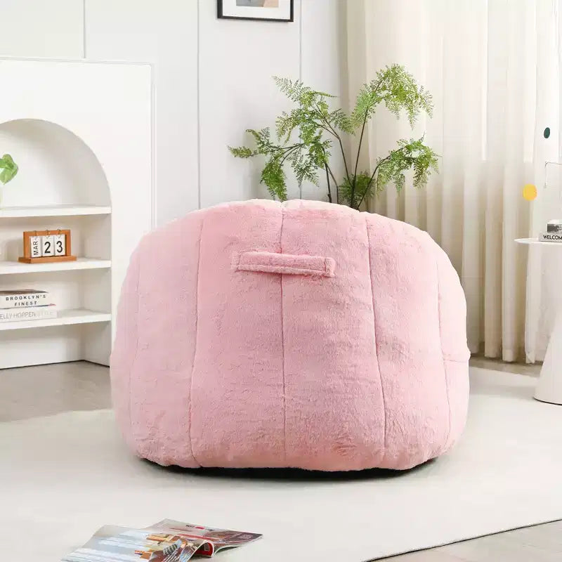 Pouf poire moderne en fausse fourrure avec accoudoirs