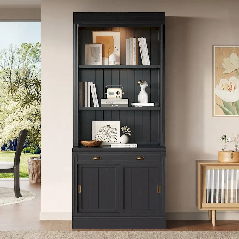 Étagère haute moderne avec éclairage LED et options de rangement polyvalentes
